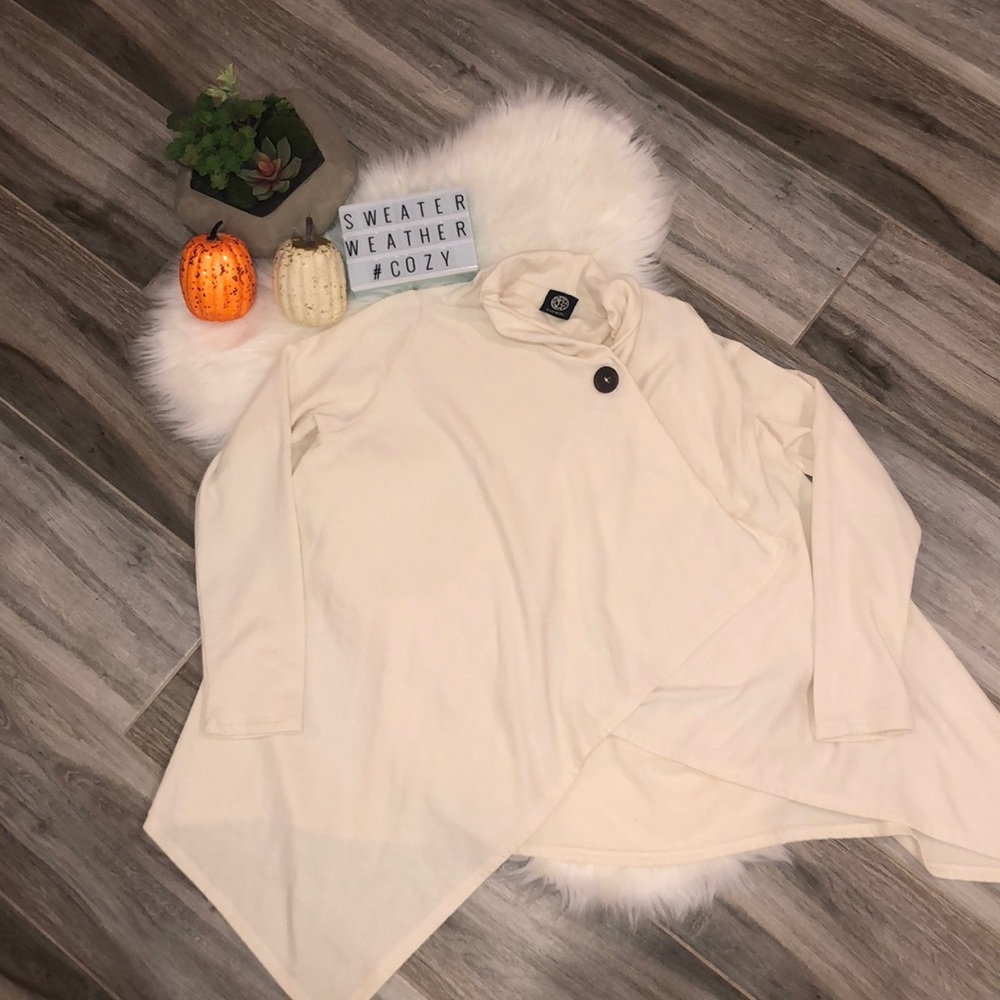 🍂🍁BOBEAU One-Button Fleece Wrap Cardigan.